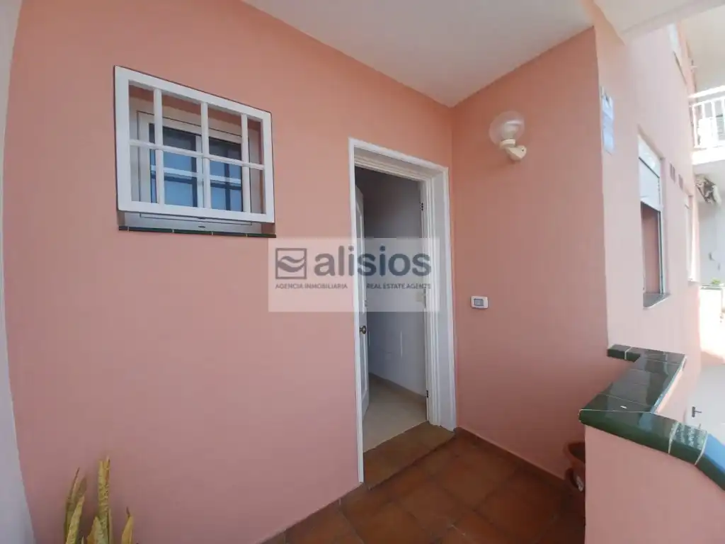Casa adosada en venta en San Isidro