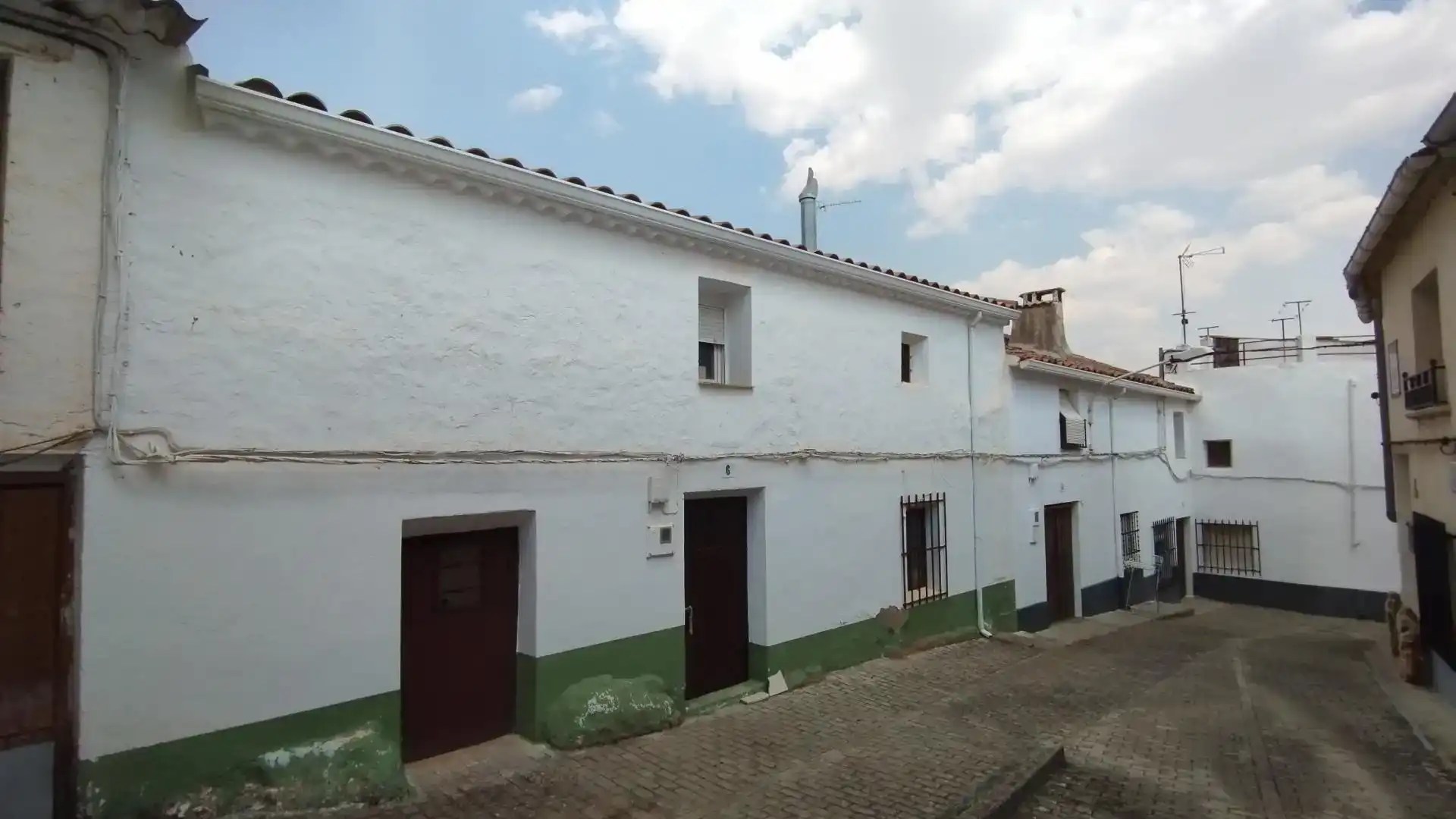 Vista exterior de Casa adosada en venda en Povedilla
