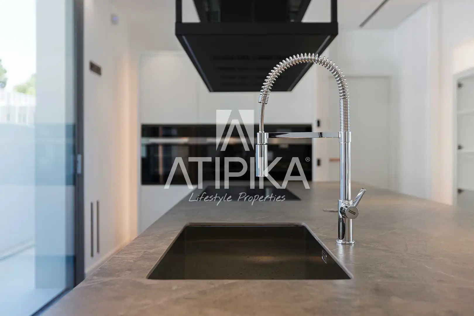 Cocina de Casa o chalet en venta en Barcelona con Aire acondicionado, Calefacción y Terraza