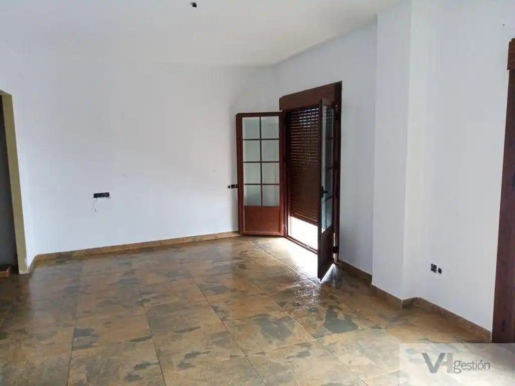 Casa o xalet en venda en La Rinconada amb Piscina