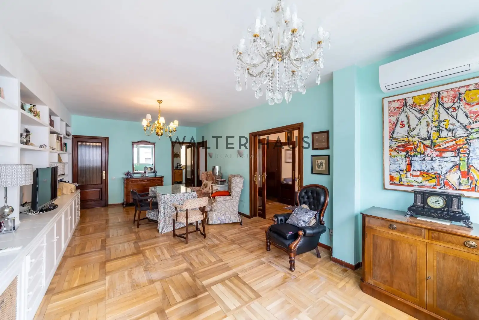 Dining room of Flat for sale in Chamberí