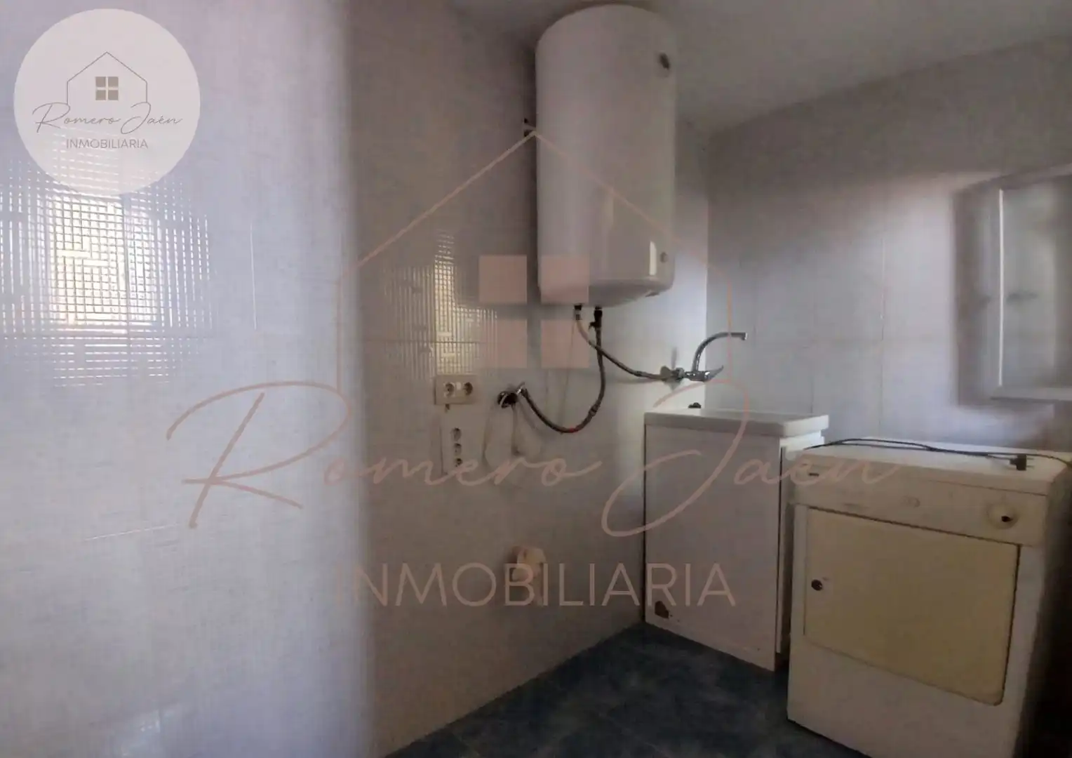Cuina de Casa o xalet en venda en Jaén amb Terrassa
