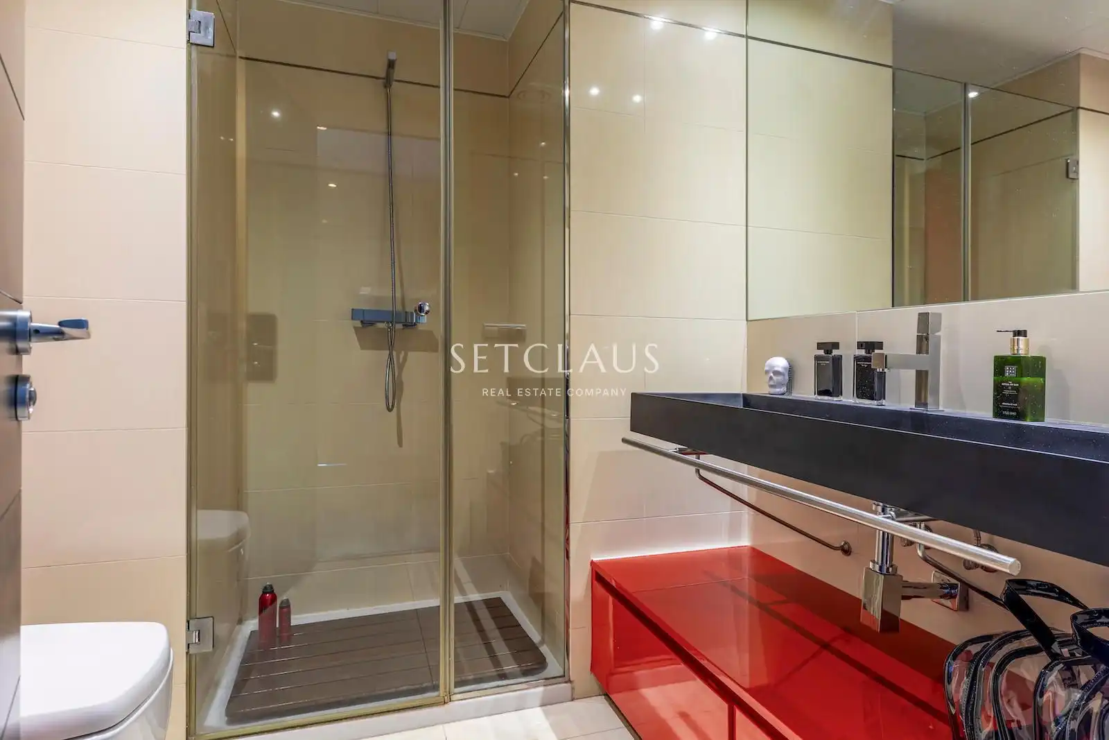 Baño de Piso en venta en Barcelona con Aire acondicionado, Calefacción y Terraza