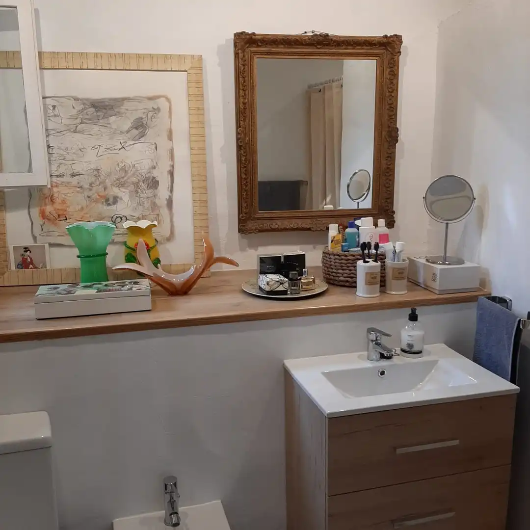 Bathroom of Houses for sale in Vilanova i la Geltrú