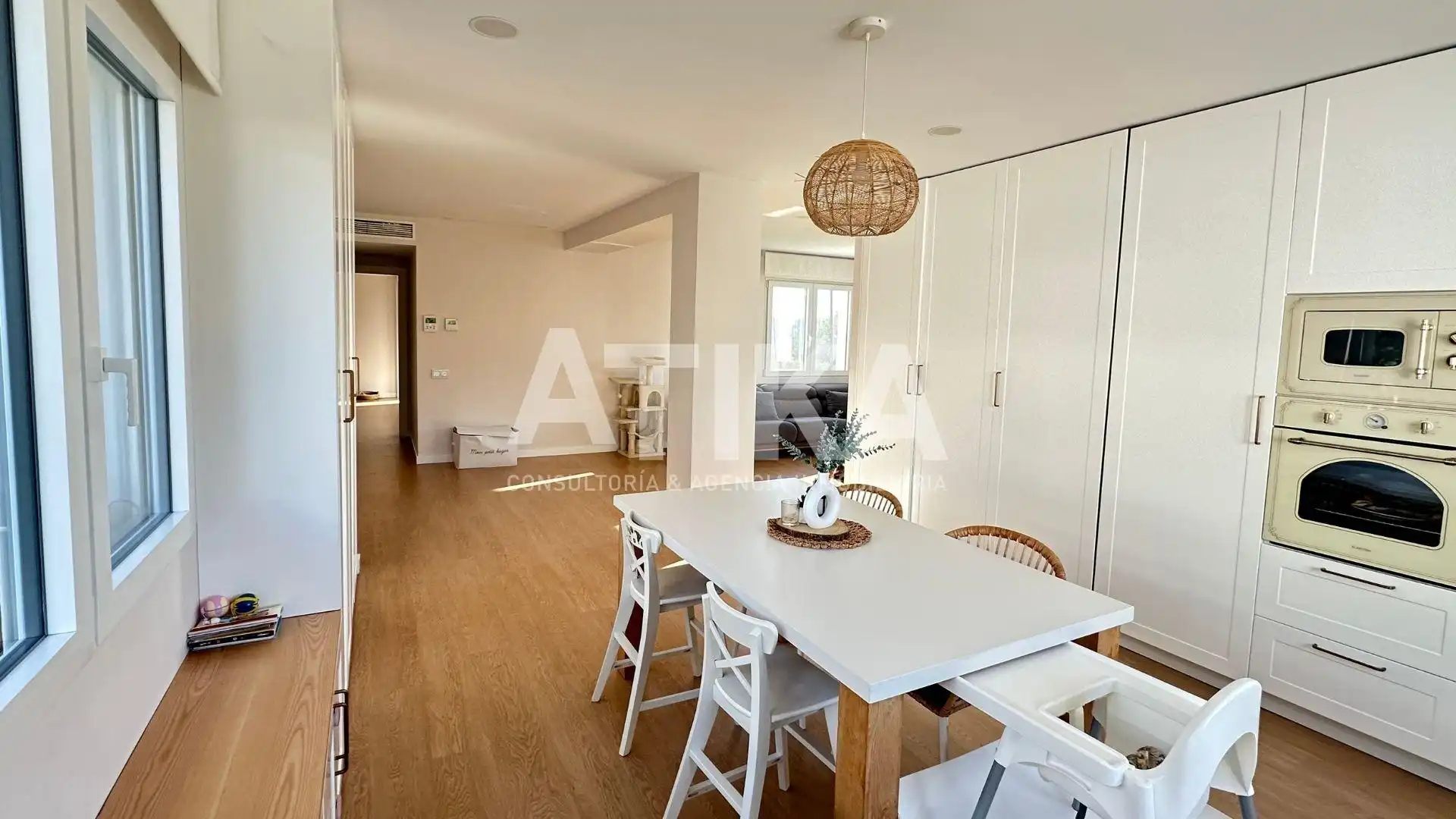 Dining room of Houses for sale in Ontinyent  with Air Conditioner, Private garden and Parquet flooring