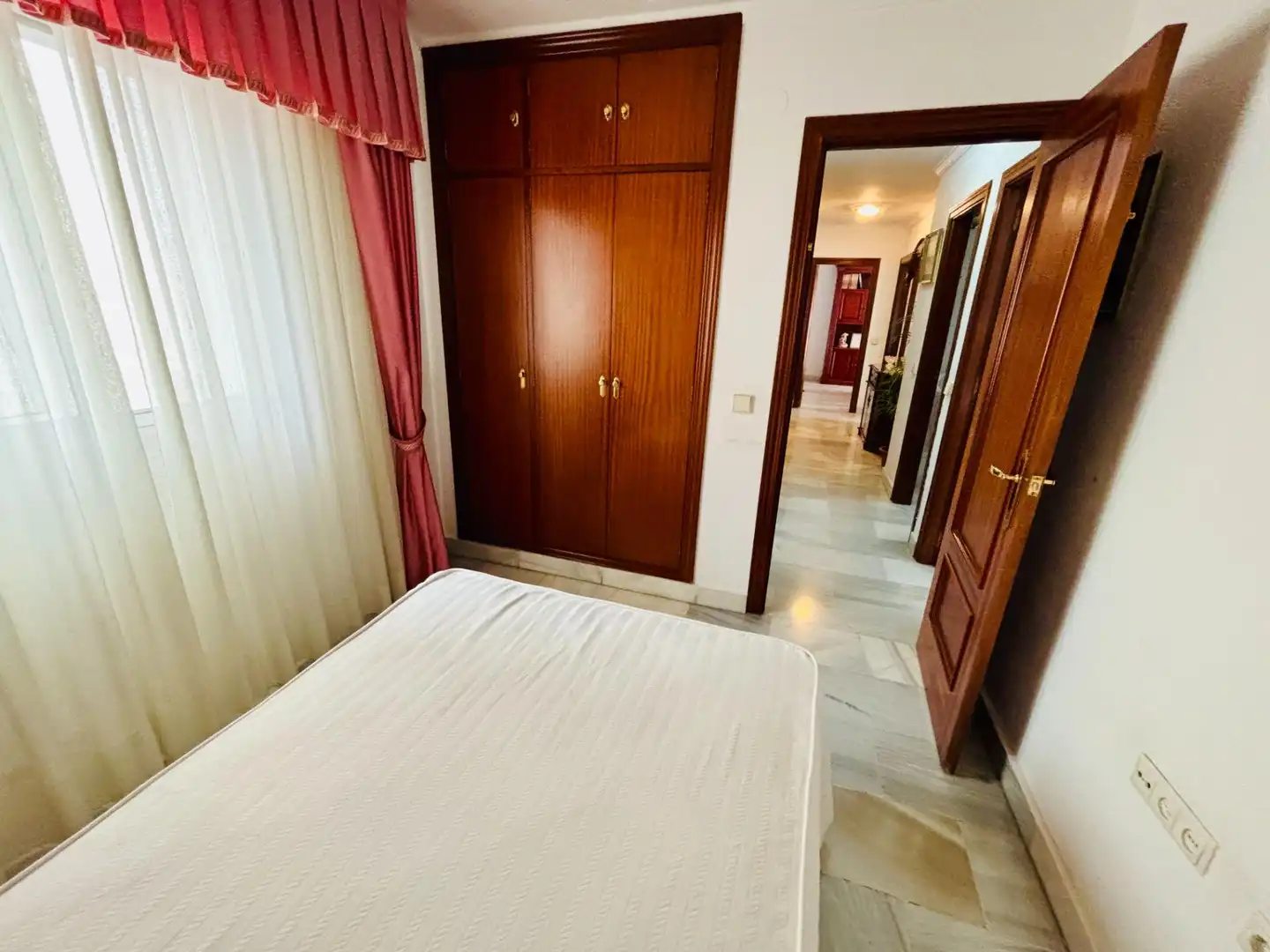 Habitación de Piso en venta en Málaga con Aire acondicionado, Calefacción y Jardín privado