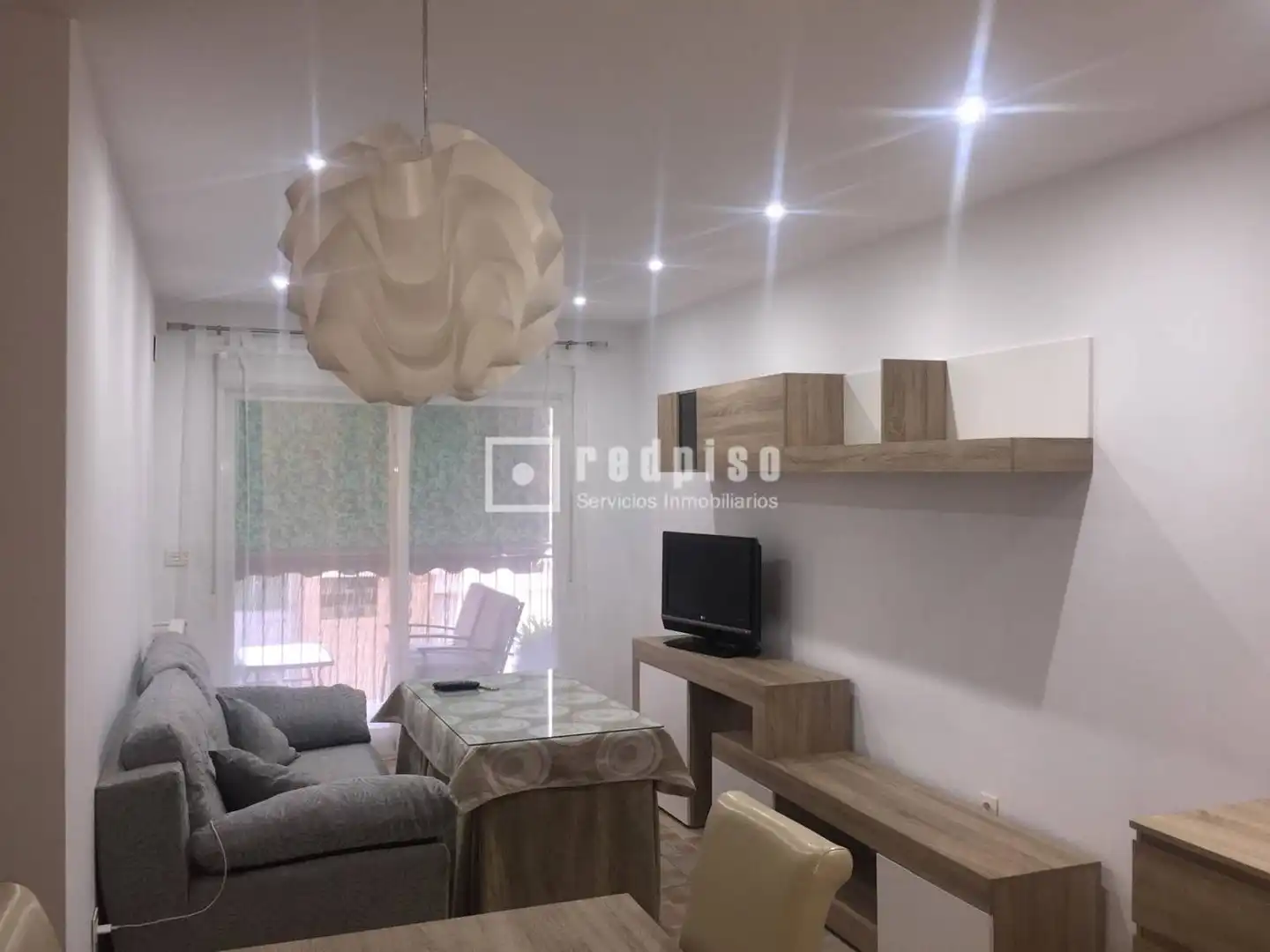 Living room of Flat for rent in Granada  with Air Conditioner, Terrace and Furnished