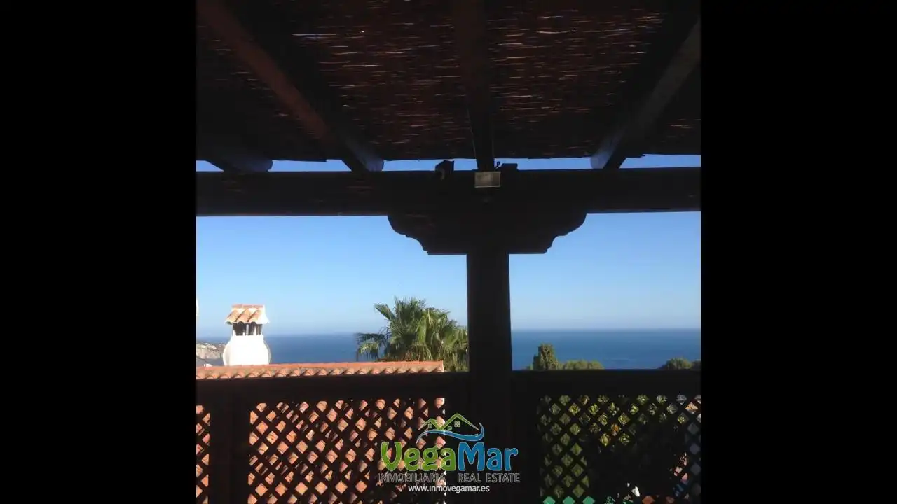 Vista exterior de Casa o chalet en venta en Almuñécar con Jardín privado y Terraza