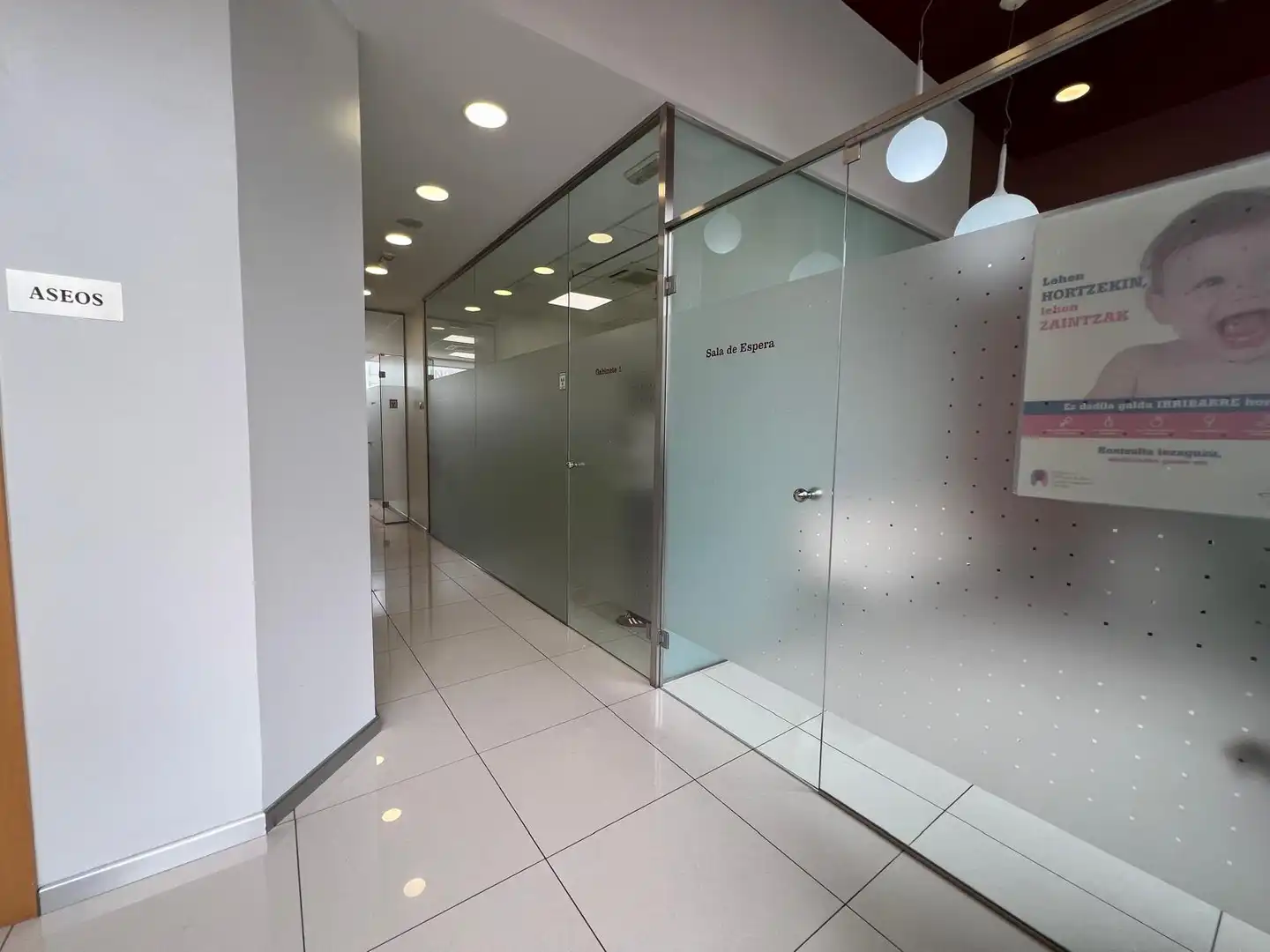 Local comercial en venta en Zabalgana Hiribidea, imagen 3