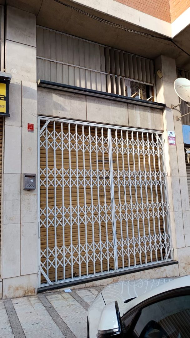 Local en venda a Abrera