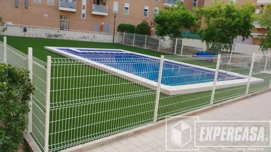 Swimming pool of Attic for sale in Castellón de la Plana / Castelló de la Plana  with Air Conditioner, Terrace and Storage room