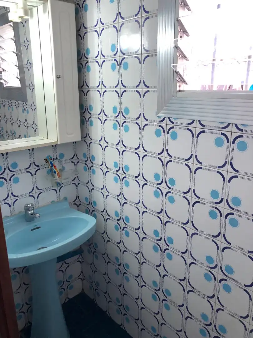 Bathroom of Houses for sale in Santa Coloma de Gramenet  with Private garden, Terrace and Storage room