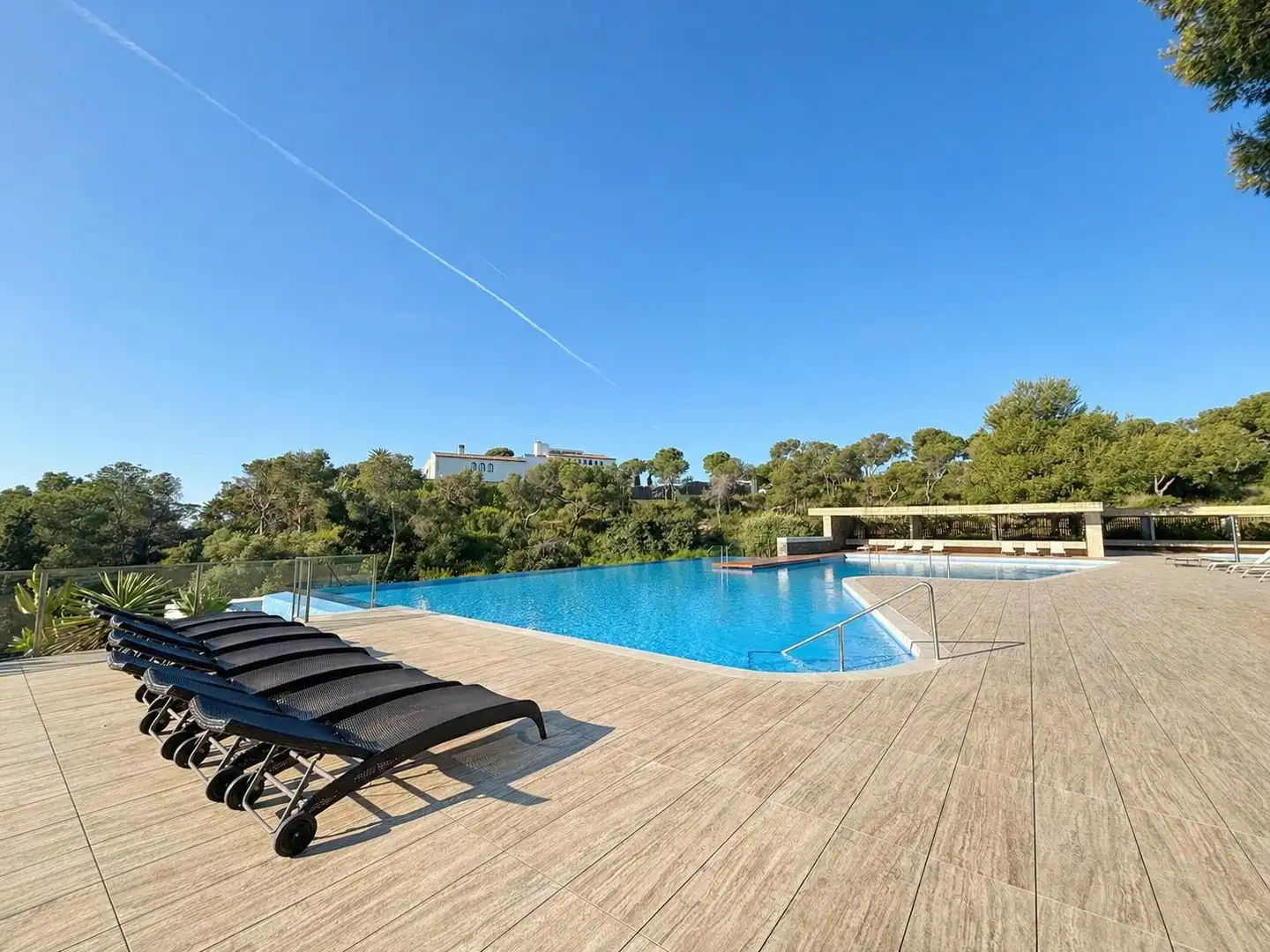 Schwimmbecken von Wohnung zum Verkauf in Sant Pere de Ribes mit Klimaanlage, Heizung und Terrasse