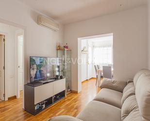 Sala d'estar de Apartament en venda en  Barcelona Capital amb Aire condicionat i Balcó