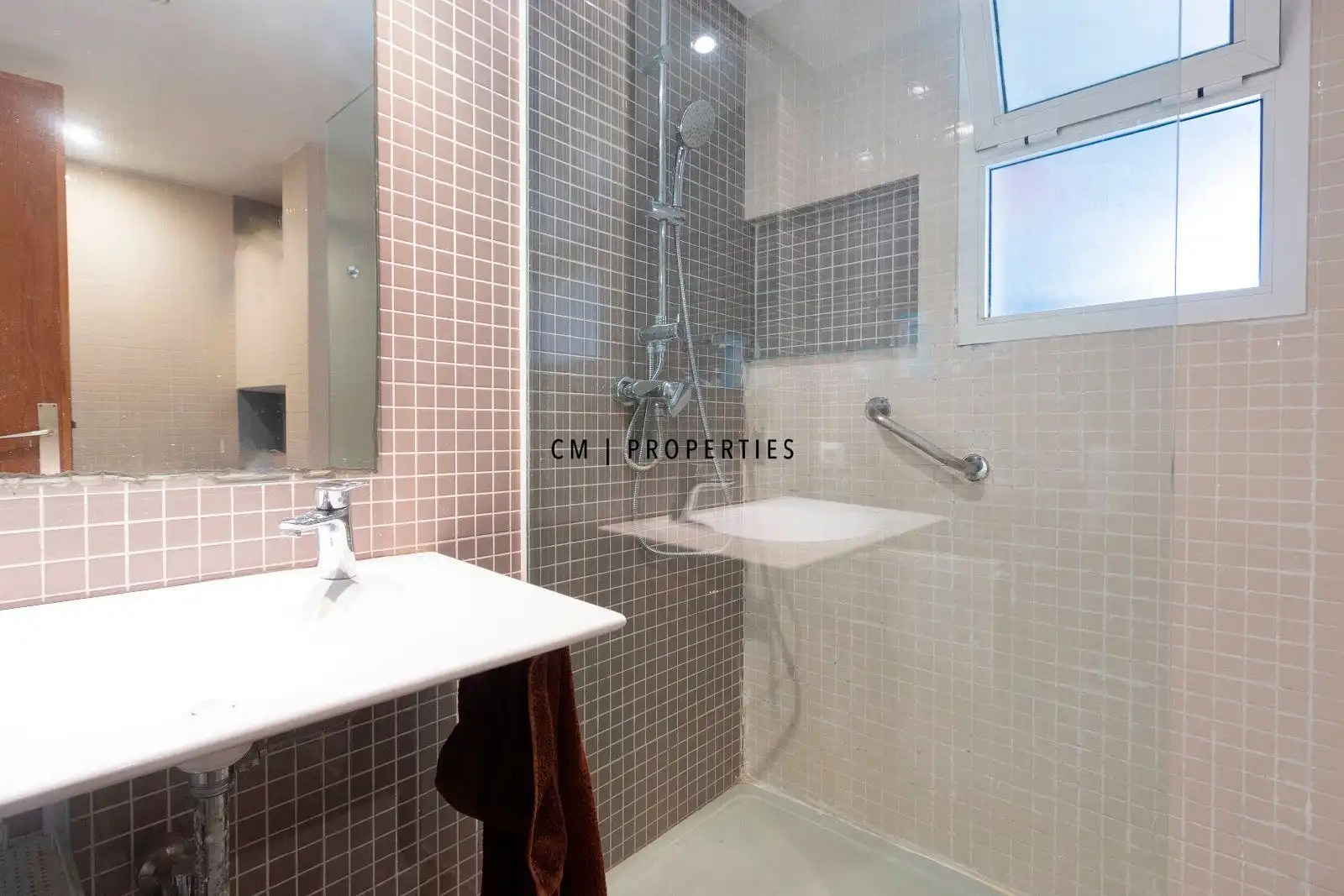 Baño de Piso en venta en Valencia con Aire acondicionado, Calefacción y Parquet