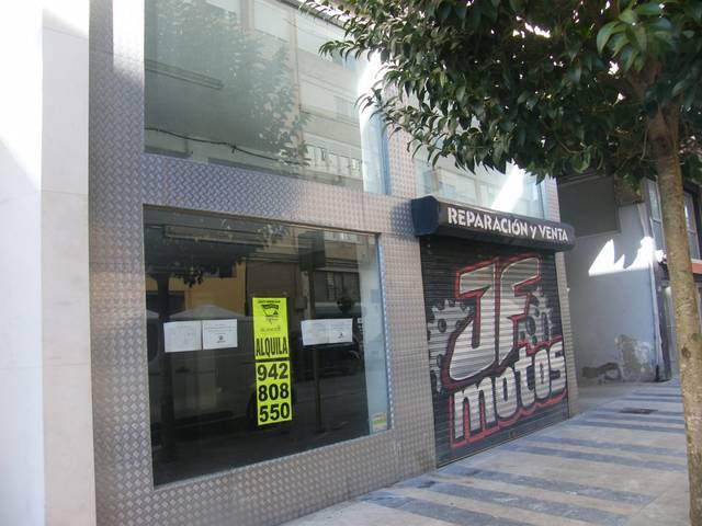 Local comercial en Alquiler en Inmobiliaria - Barreda