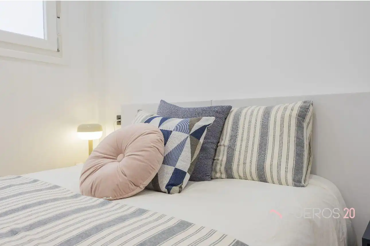 Habitación de Piso en venta en Getxo  con Calefacción y Amueblado