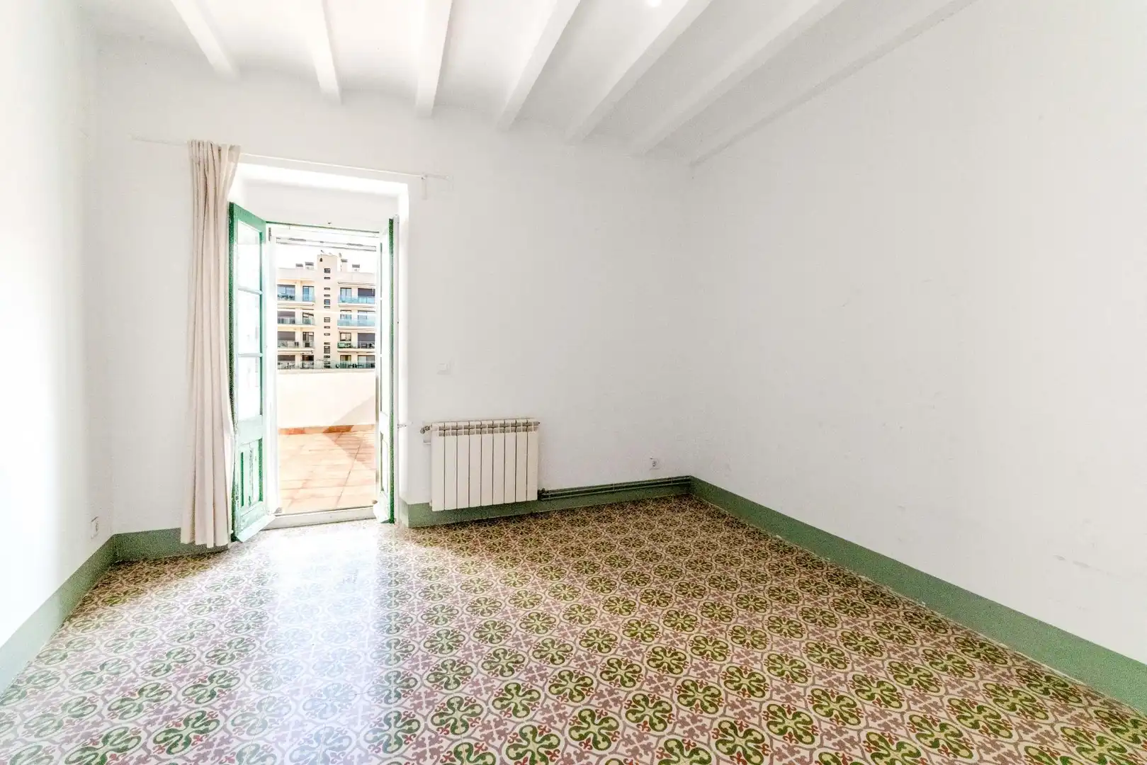 Schlafzimmer von Haus oder Chalet zum Verkauf in Vilanova i la Geltrú mit Klimaanlage, Heizung und Terrasse