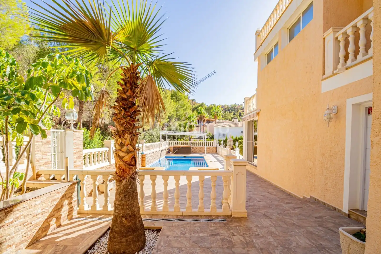 Casa aparellada amb piscina en venda a L'Albir