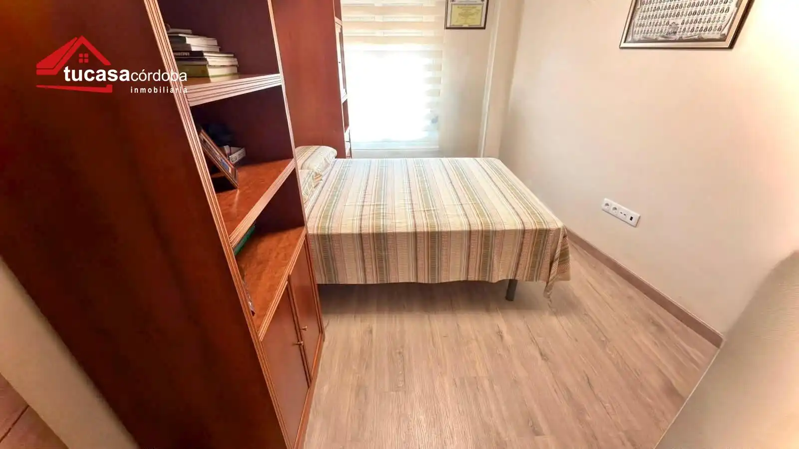 Bedroom of Flat for sale in Córdoba  with Air Conditioner, Terrace and Storage room