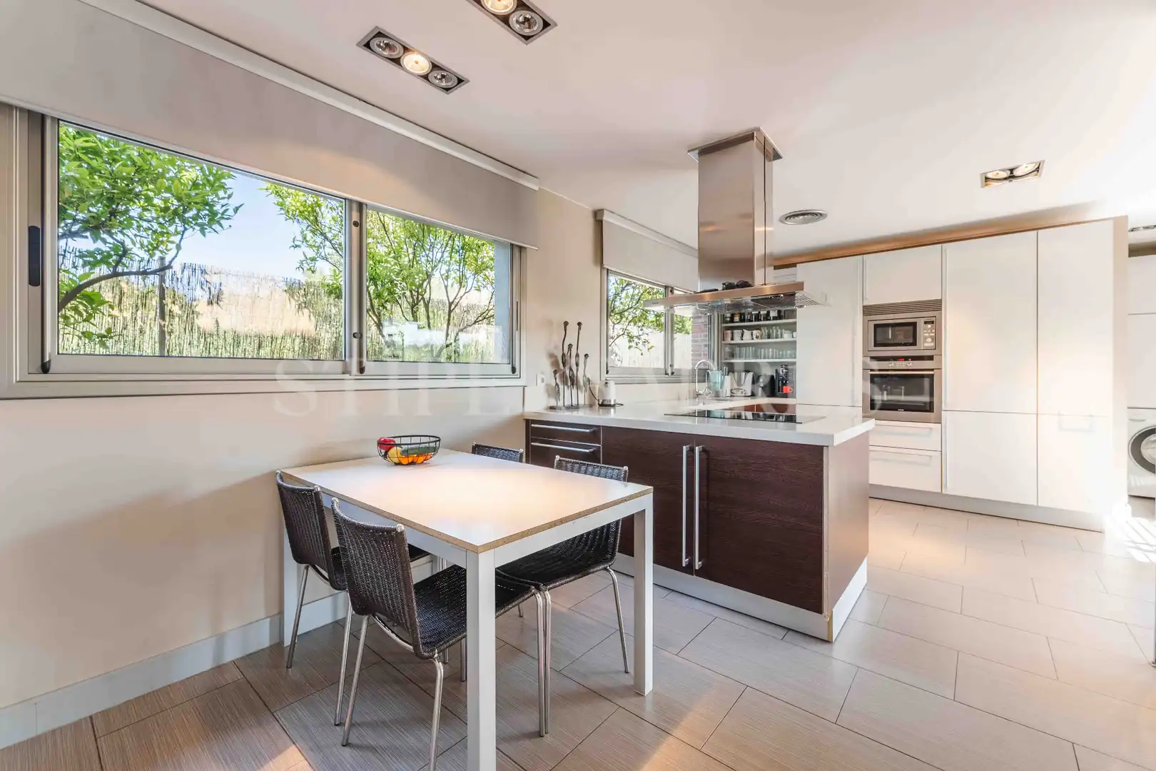 Cocina de Casa o chalet de alquiler en El Papiol con Aire acondicionado, Calefacción y Jardín privado