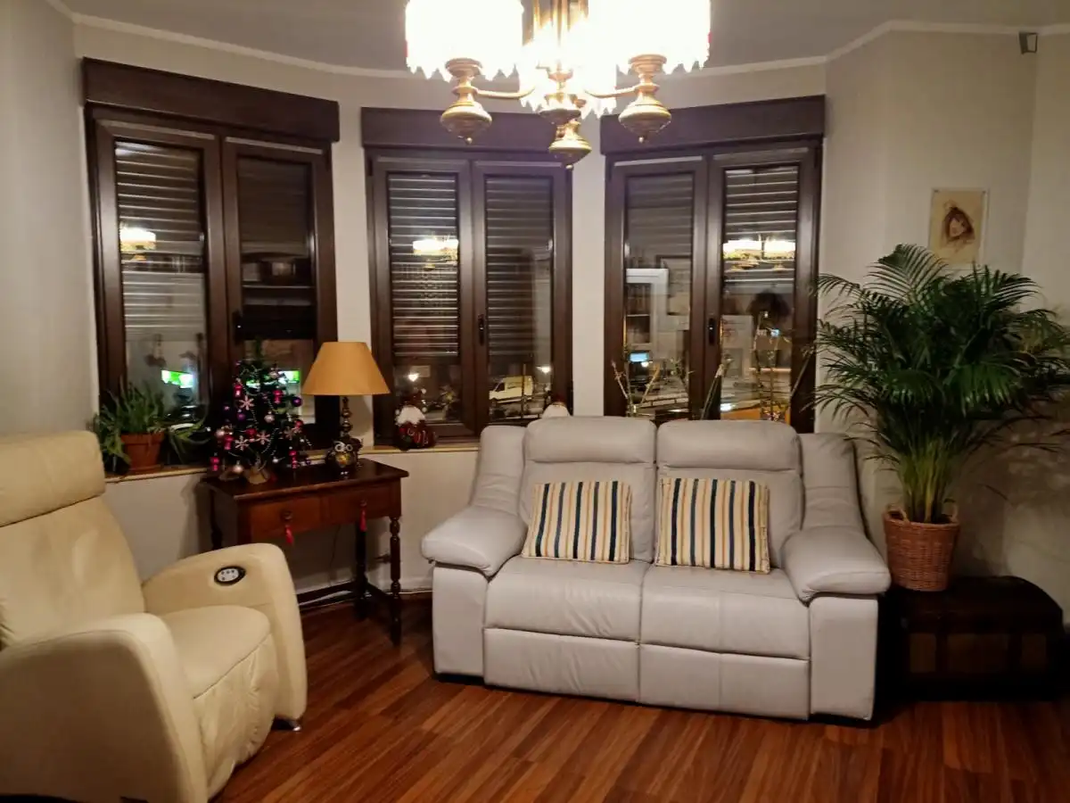 Room in Salesas - Foncalada - Campoamor