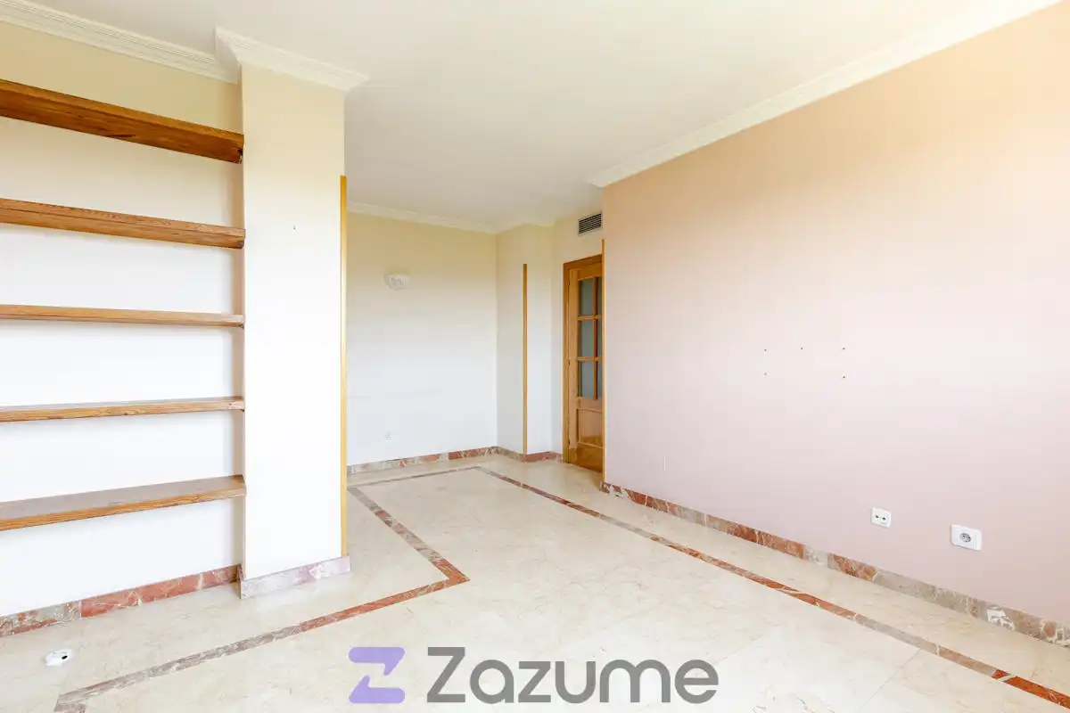 Sala de estar de Piso de alquiler en Madrid con Aire acondicionado, Calefacción y Piscina