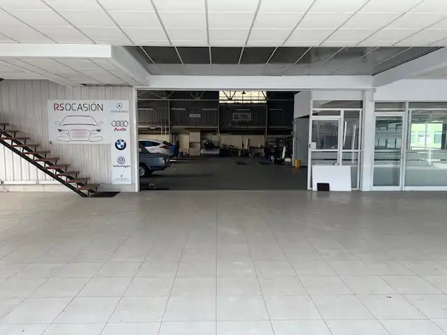 Fabrikhallen zur Miete in Camargo