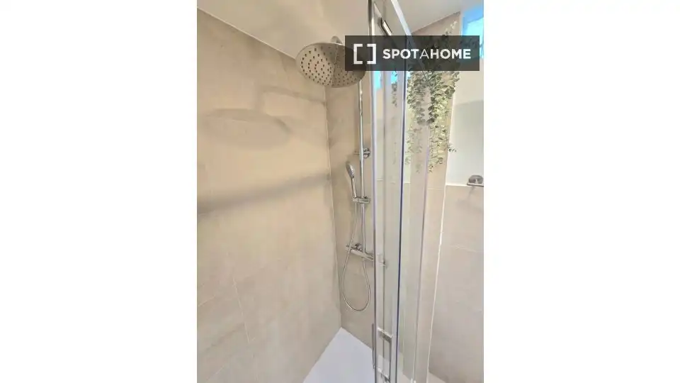 Appartamento con terrazza in affitto a Ciutat Vella, imagen 15