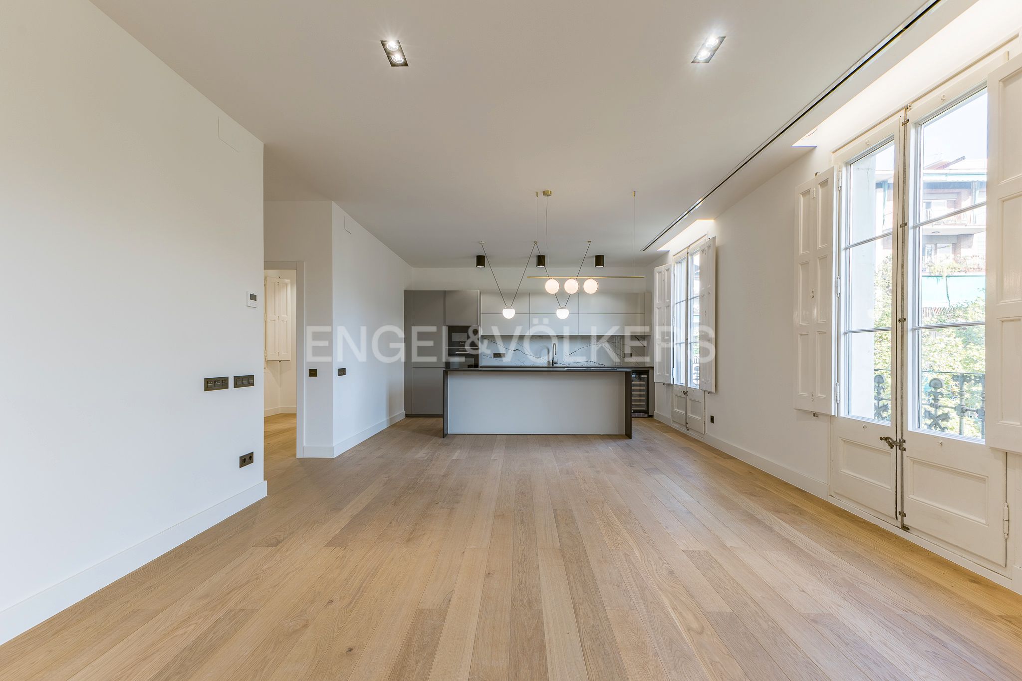 Dining room of Apartment for sale in  Barcelona Capital  with Air Conditioner, Heating and Parquet flooring