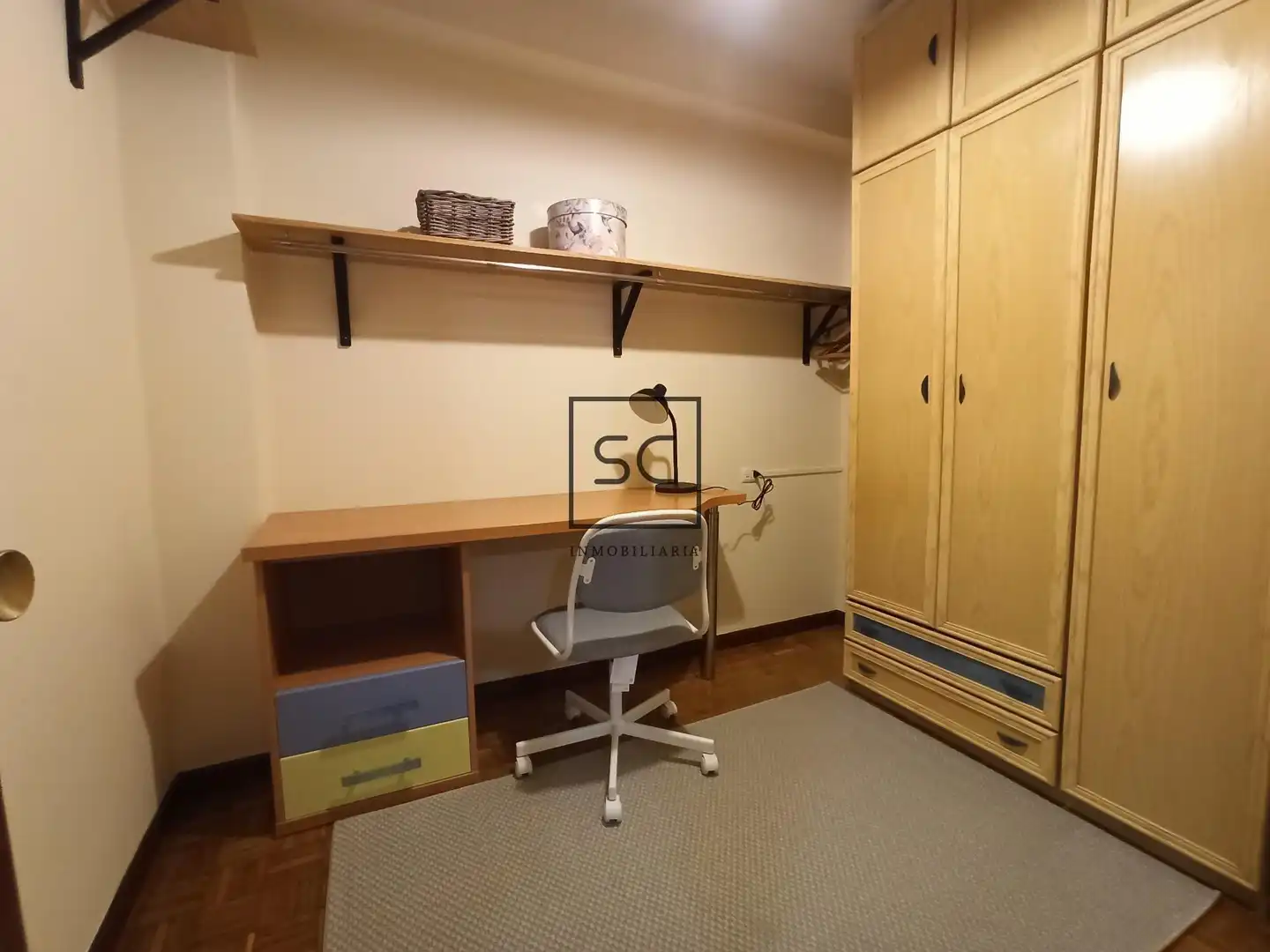 Habitación de Piso en venta en Pontedeume con Calefacción y Amueblado