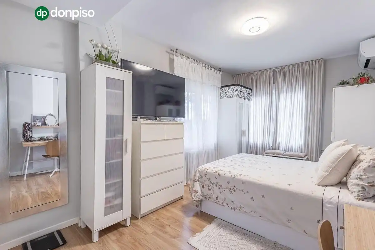 Habitación de Piso en venta en Genil