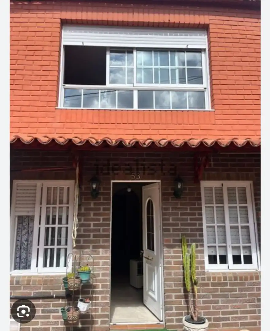 Casa adosada en venta en Teis