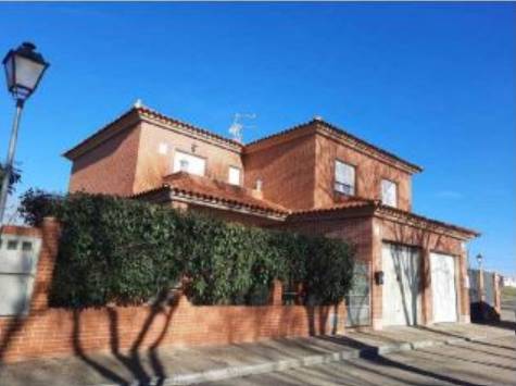 Casa-chalet en Venta en Rielves