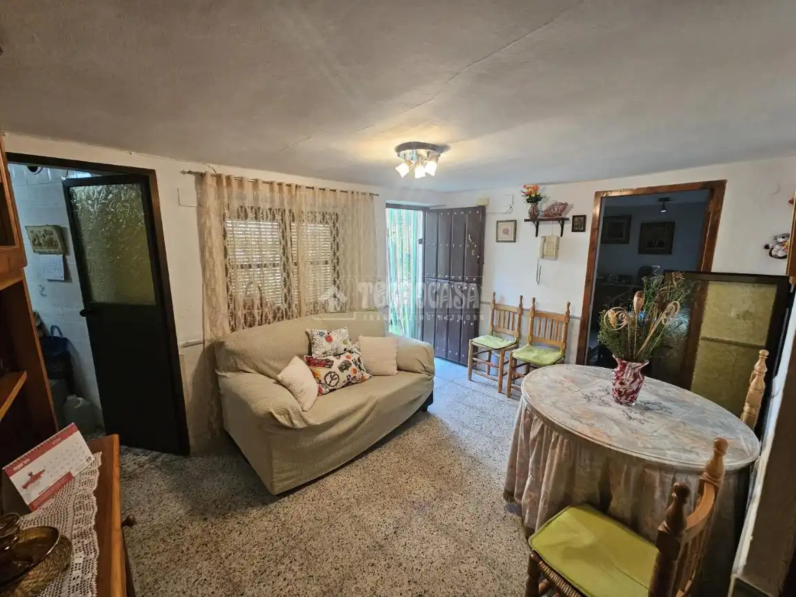 Sala de estar de Casa o chalet en venta en Caleruela con Jardín privado