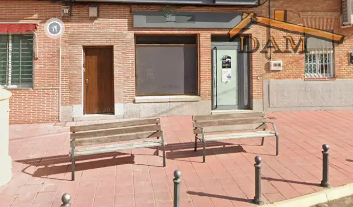 Locale commerciale in vendita a Alcabón, imagen 3