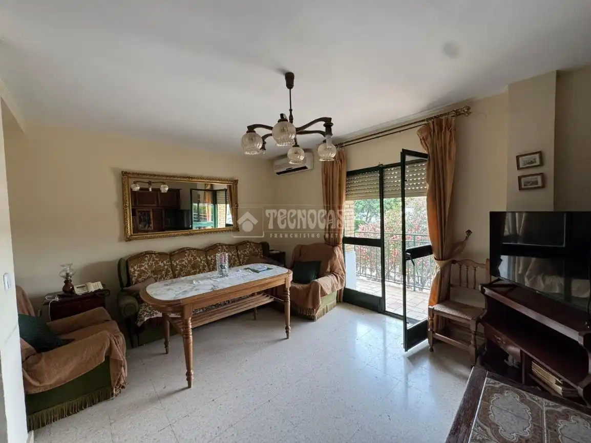 Living room of Flat for sale in Osuna  with Air Conditioner and Balcony