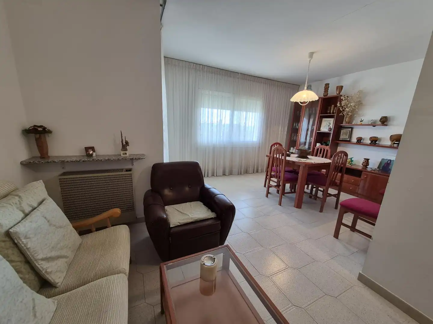 Sala de estar de Casa o chalet en venta en Lliçà d'Amunt con Calefacción y Jardín privado