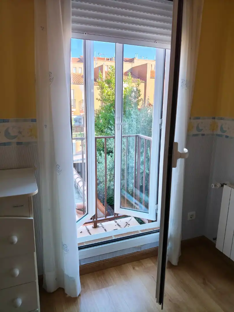 Terrassa de Casa adosada en venda en Yebes amb Calefacció, Jardí privat i Traster