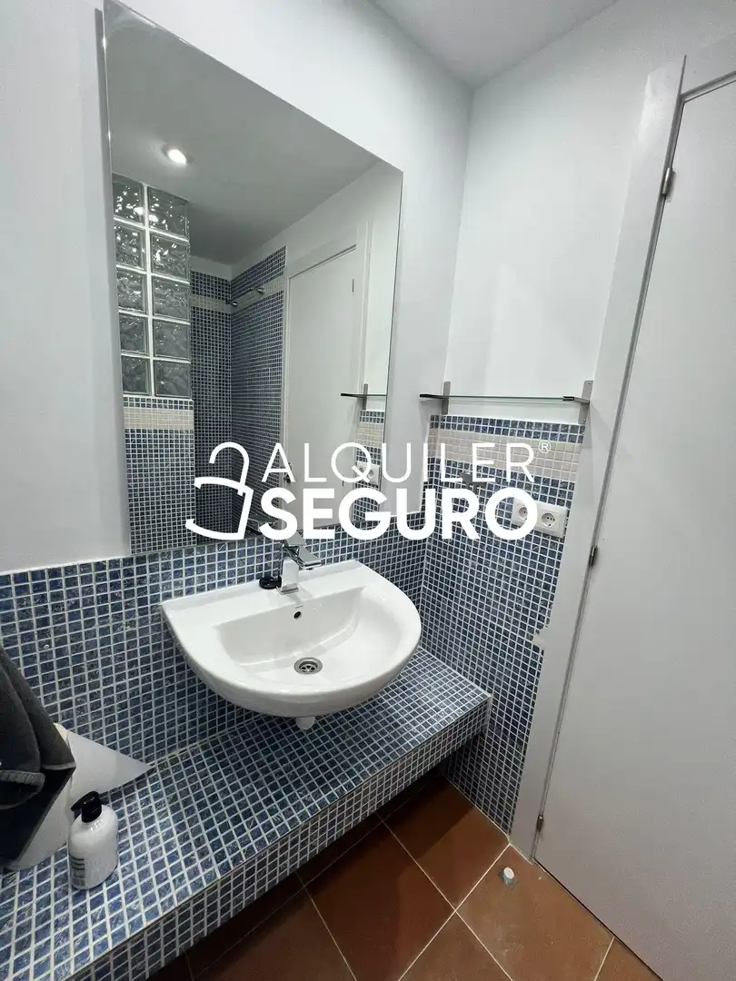 Badezimmer von Wohnung zur Miete in Alcobendas mit Klimaanlage, Heizung und Terrasse