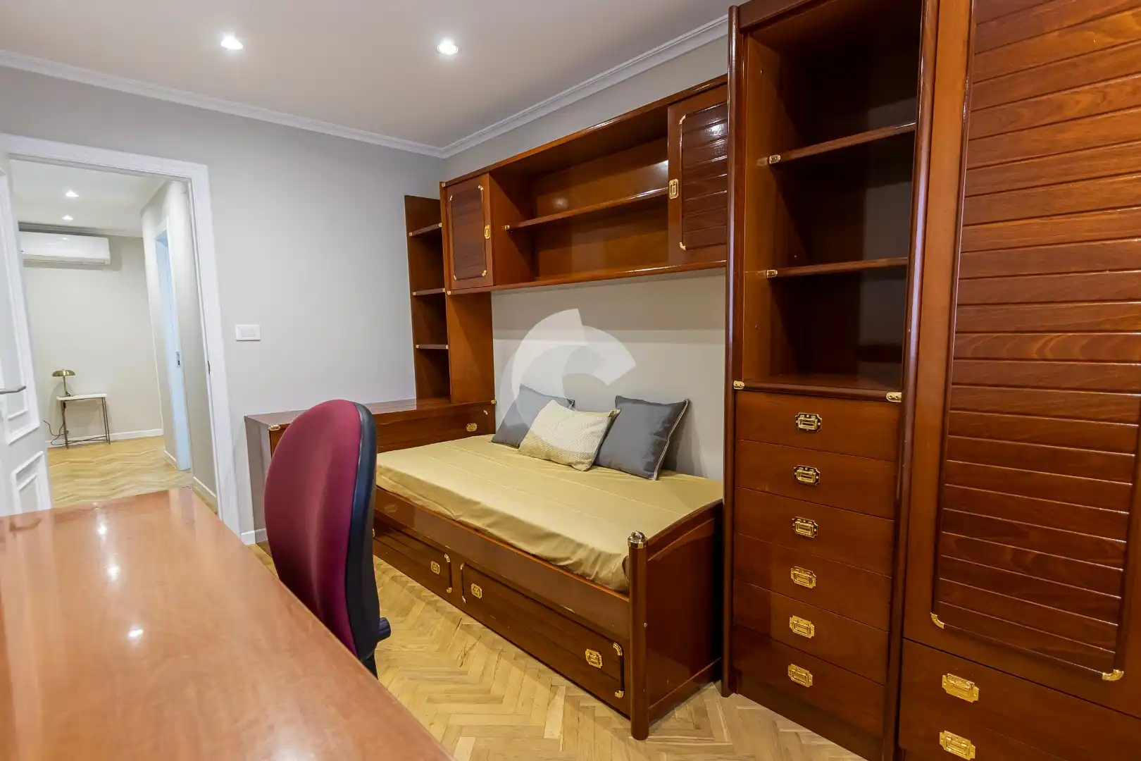 Piso de alquiler en Couto