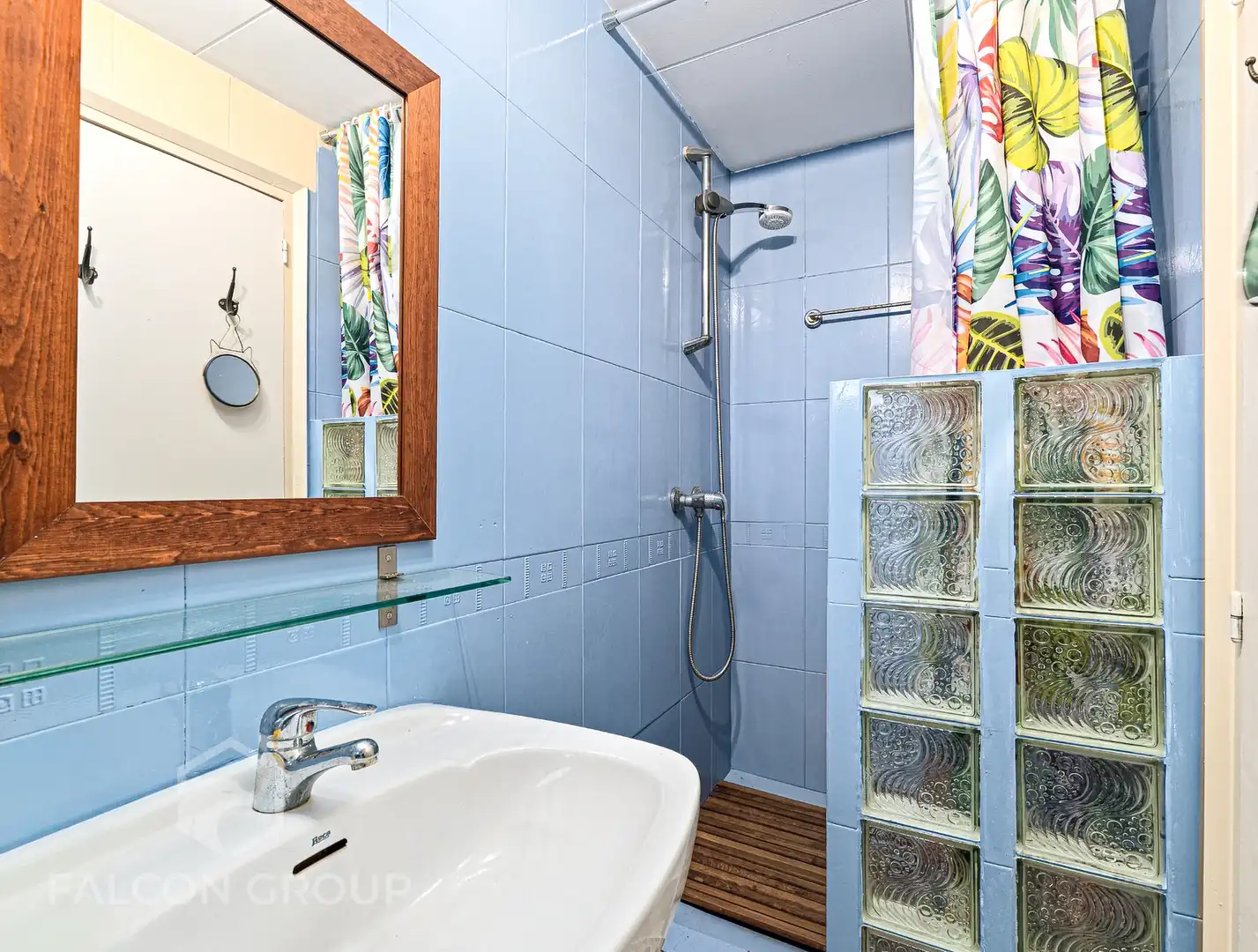 Bathroom of Houses for sale in Canyelles  with Air Conditioner, Heating and Private garden