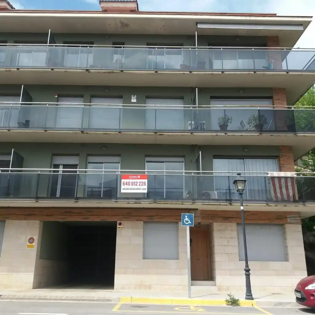 Aparcamiento en venta en LLOBREGAT, imagen 2