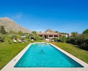 Vista exterior de Casa o xalet de lloguer en Pollença amb Terrassa i Piscina