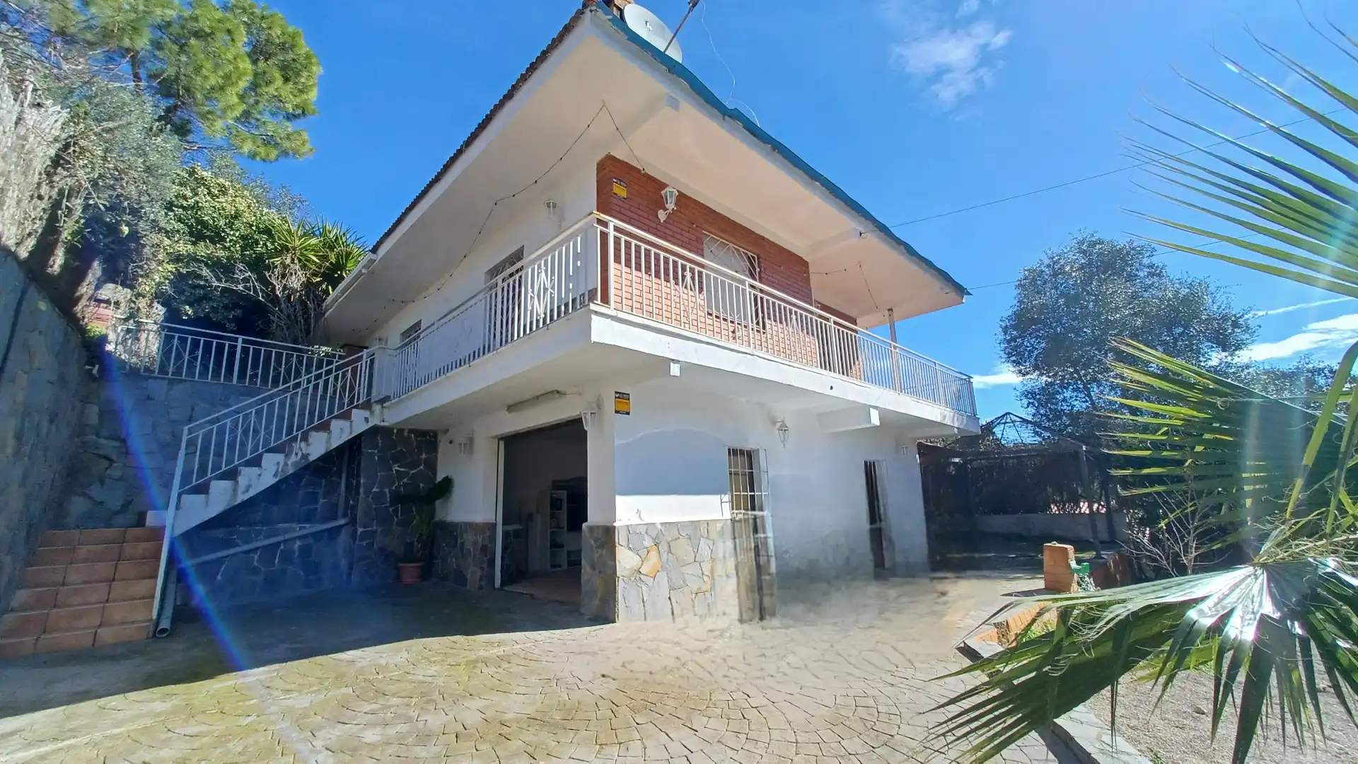 Vista exterior de Casa o chalet en venta en Els Hostalets de Pierola con Calefacción, Jardín privado y Parquet