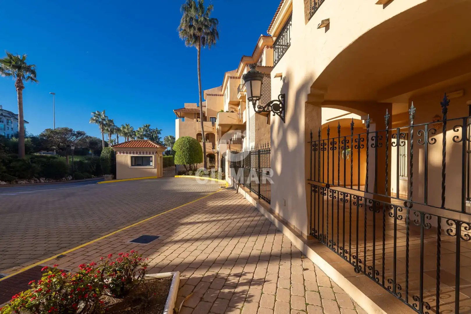 Duplexes for sale in La Duquesa
