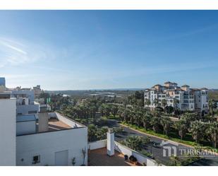 Vista exterior de Àtic en venda en Ayamonte amb Aire condicionat, Terrassa i Piscina