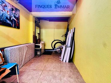 Local comercial en venda a Carrer Rovira i Virgili
