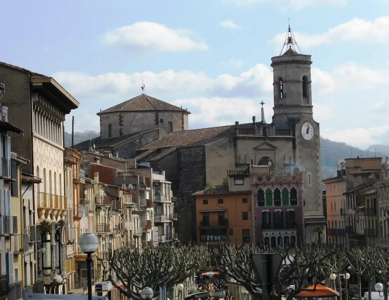 Lands and plots for sale in Olot