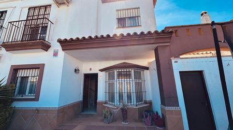 Foto 5 de Casa adosada en venta en Las Palmeras - Dehesilla, Sanlúcar de Barrameda